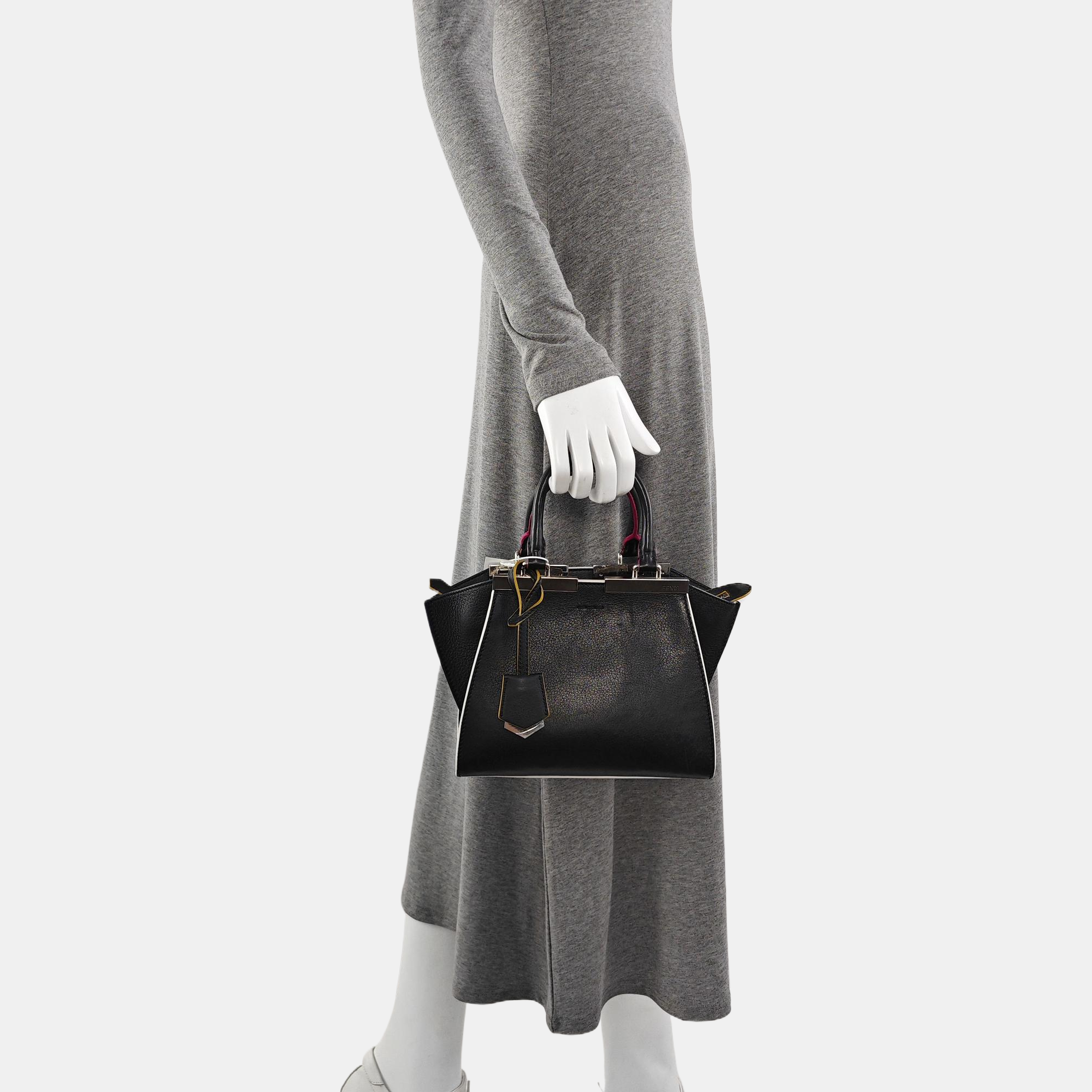 Authenticated pre-owned  3Jours Calfskin Black - Top Handle Bag at Looply