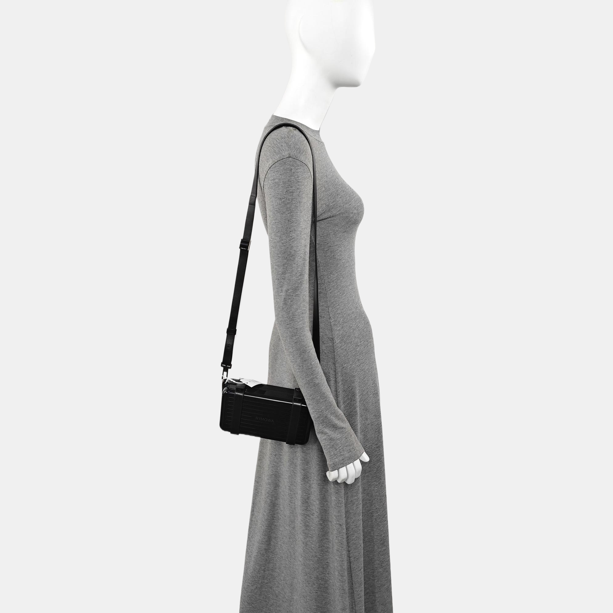 Special Material Shoulder Bag Black