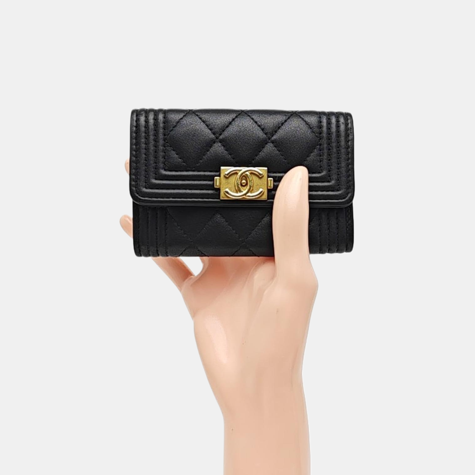 BOY CHANEL Quilted Calfskin Black Card Holder