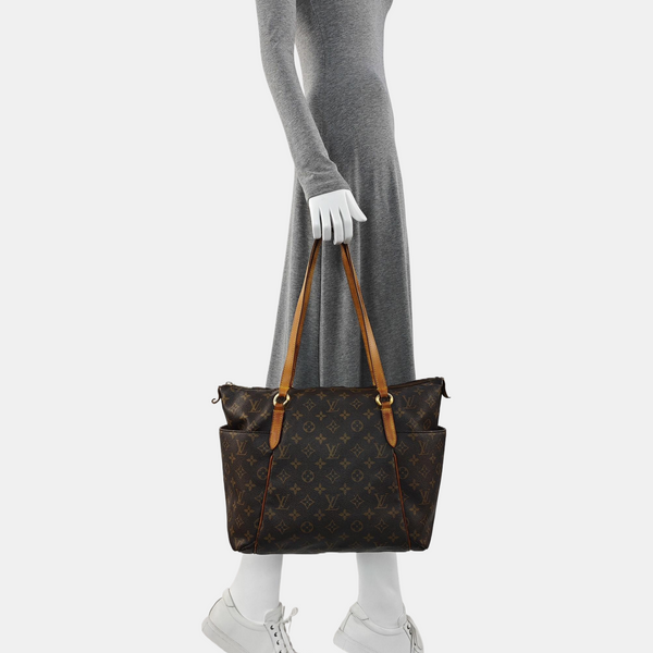 TOTALLY MM Monogram Coated Canvas Brown