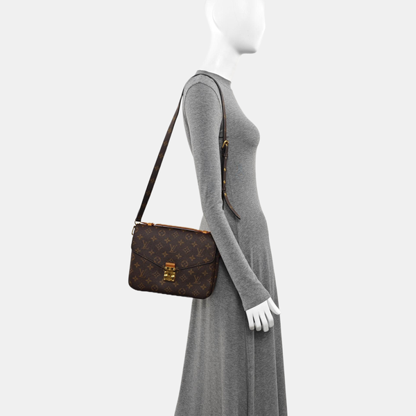 MÉTIS MM Monogram Coated Canvas Brown