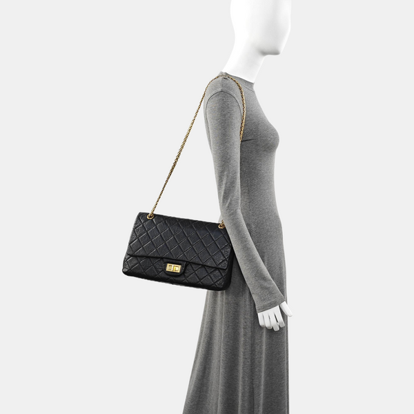 2.55 Maxi Quilted Waxed Cafskin Black