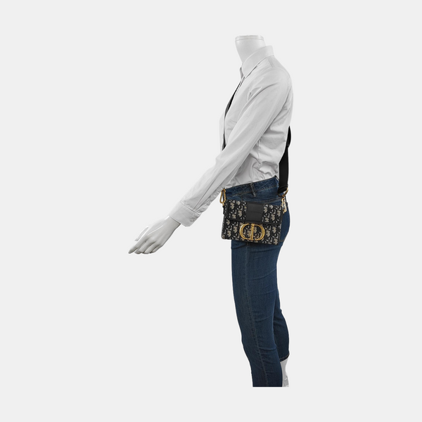 30 Montaigne Mini Oblique Canvas Blue