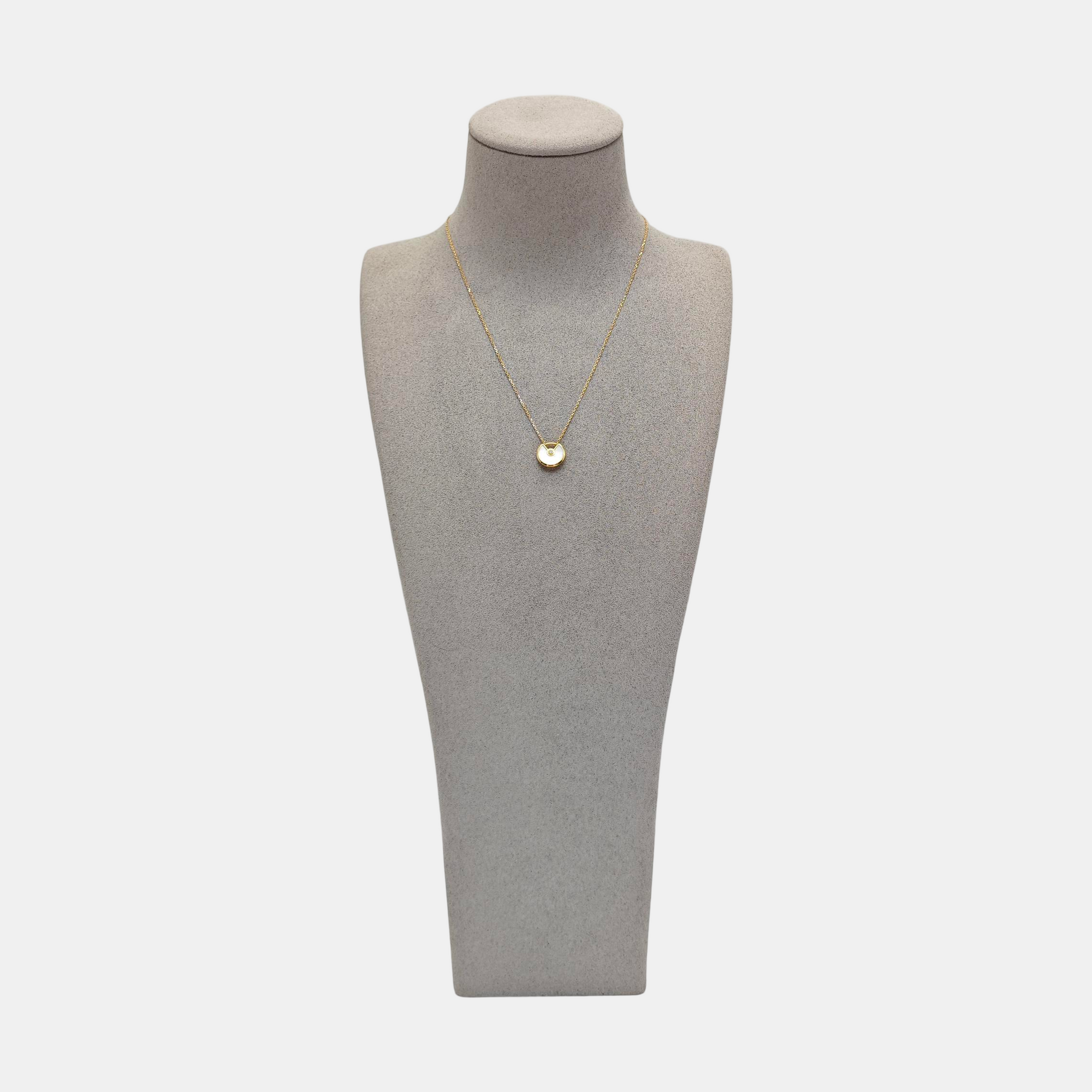 AMULETTE DE CARTIER 18k Gold Necklace