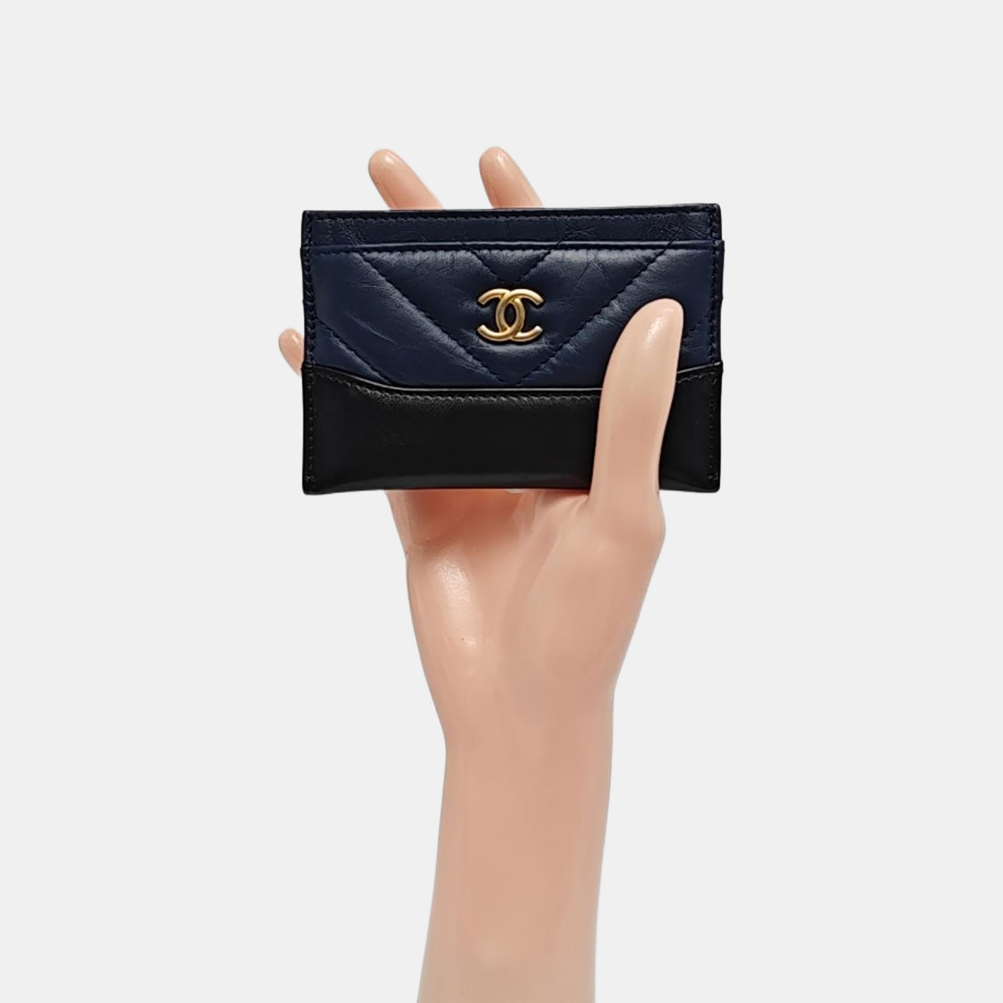 GABRIELLE Chevron Calfskin Blue Wallet