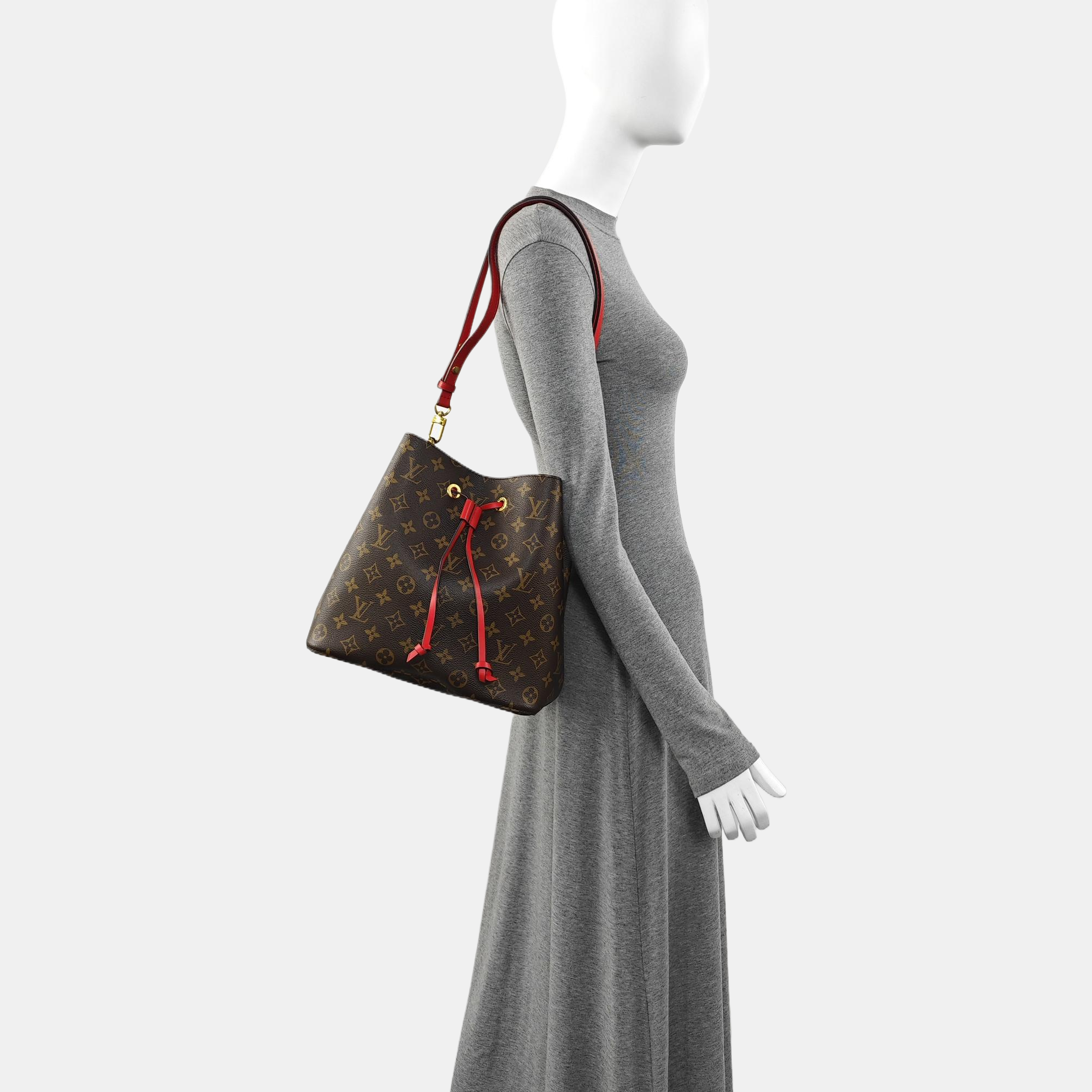 Authenticated pre-owned  NÉONOÉ MM Monogram Coated Canvas Brown - Bucket Bag at Looply