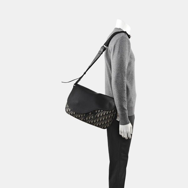 Authenticated pre-owned  Saddle Canvas Black - Shoulder Bag at Looply