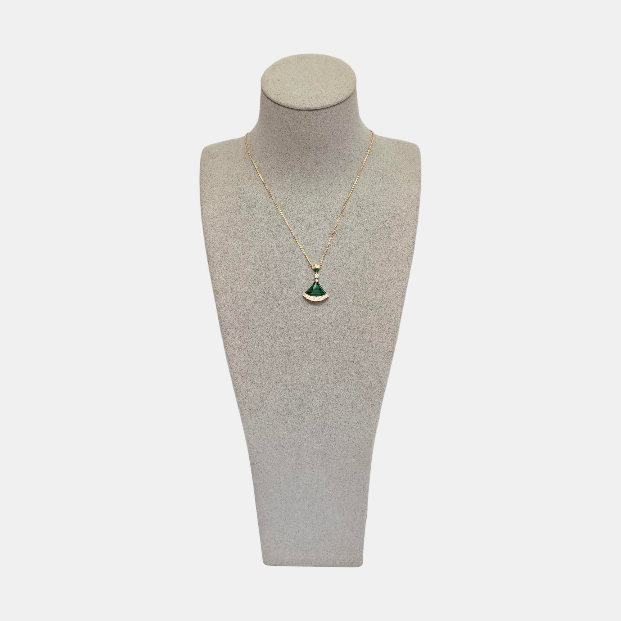 DIVAS' DREAM 18k Rose Gold Green Necklace