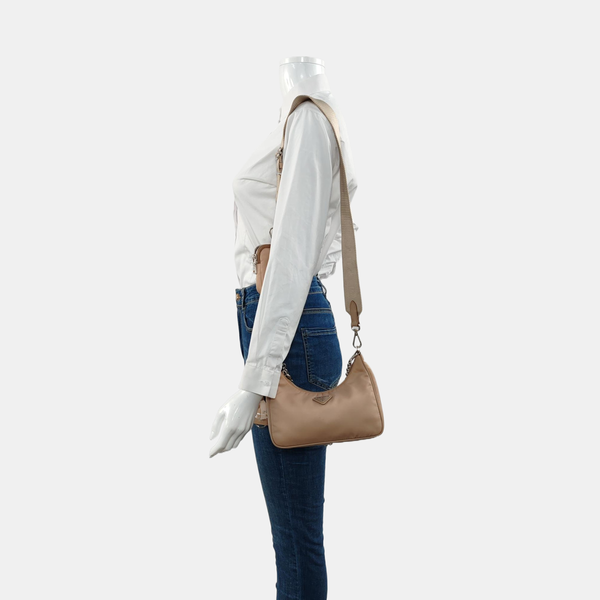 Authenticated pre-owned  Re-Edition2005 Nylon Beige - Shoulder Bag at Looply