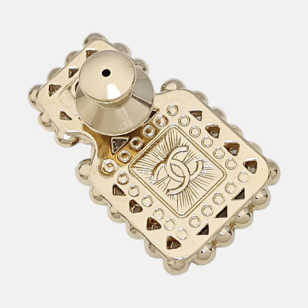 CC Logo Metal Gold Brooch