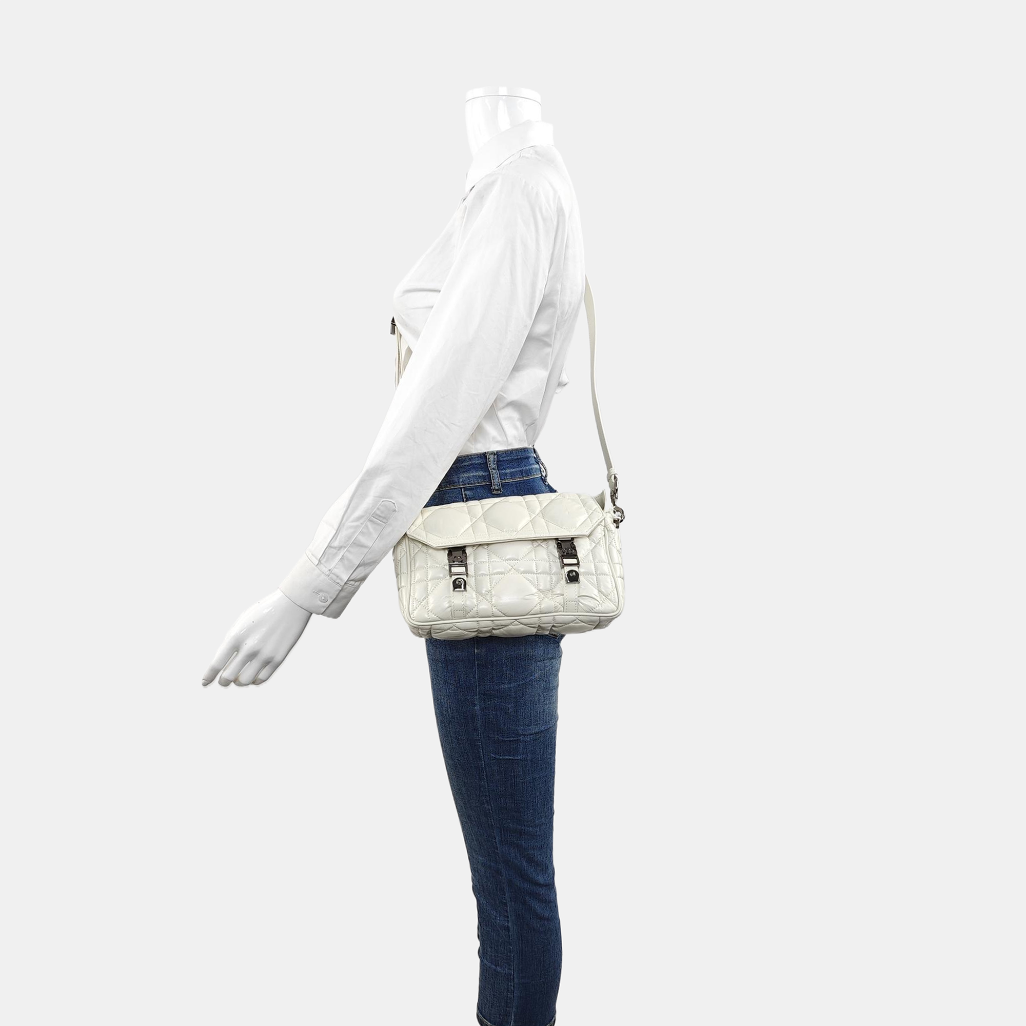 Authenticated pre-owned  Diorcamp Small Cannage Calfskin White - Shoulder Bag at Looply