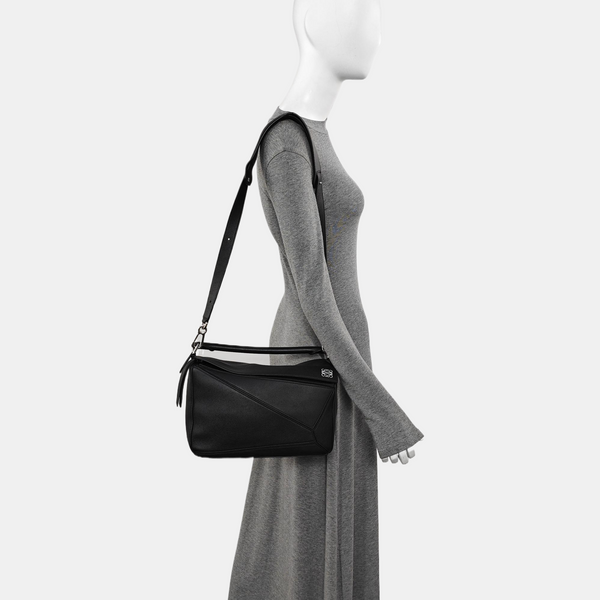 Puzzle Medium Calfskin Black