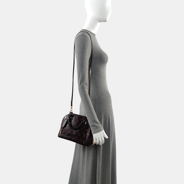 Authenticated pre-owned  ALMA BB Patent Leather Red - Crossbody Bag at Looply