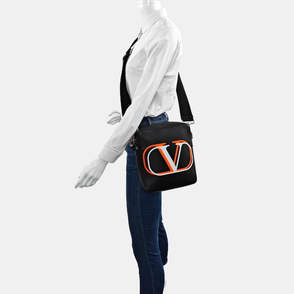 Vlogo Signatur Calfskin Black