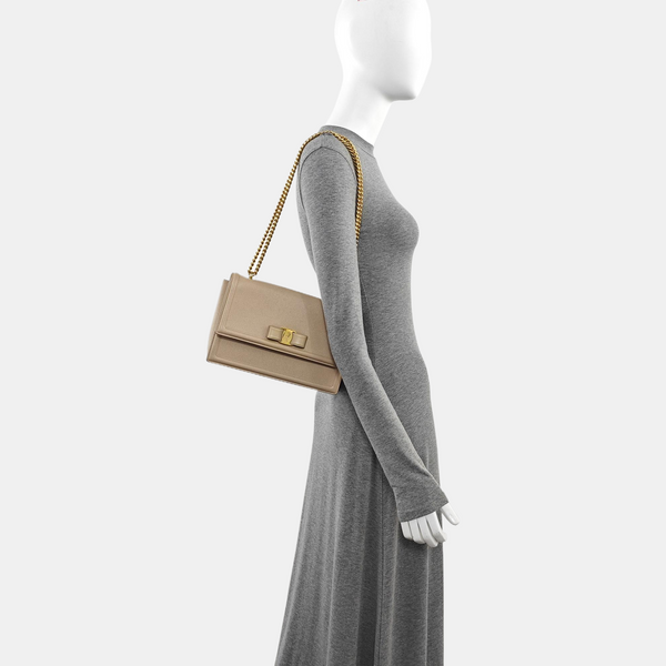 Ginny Medium Calfskin Beige