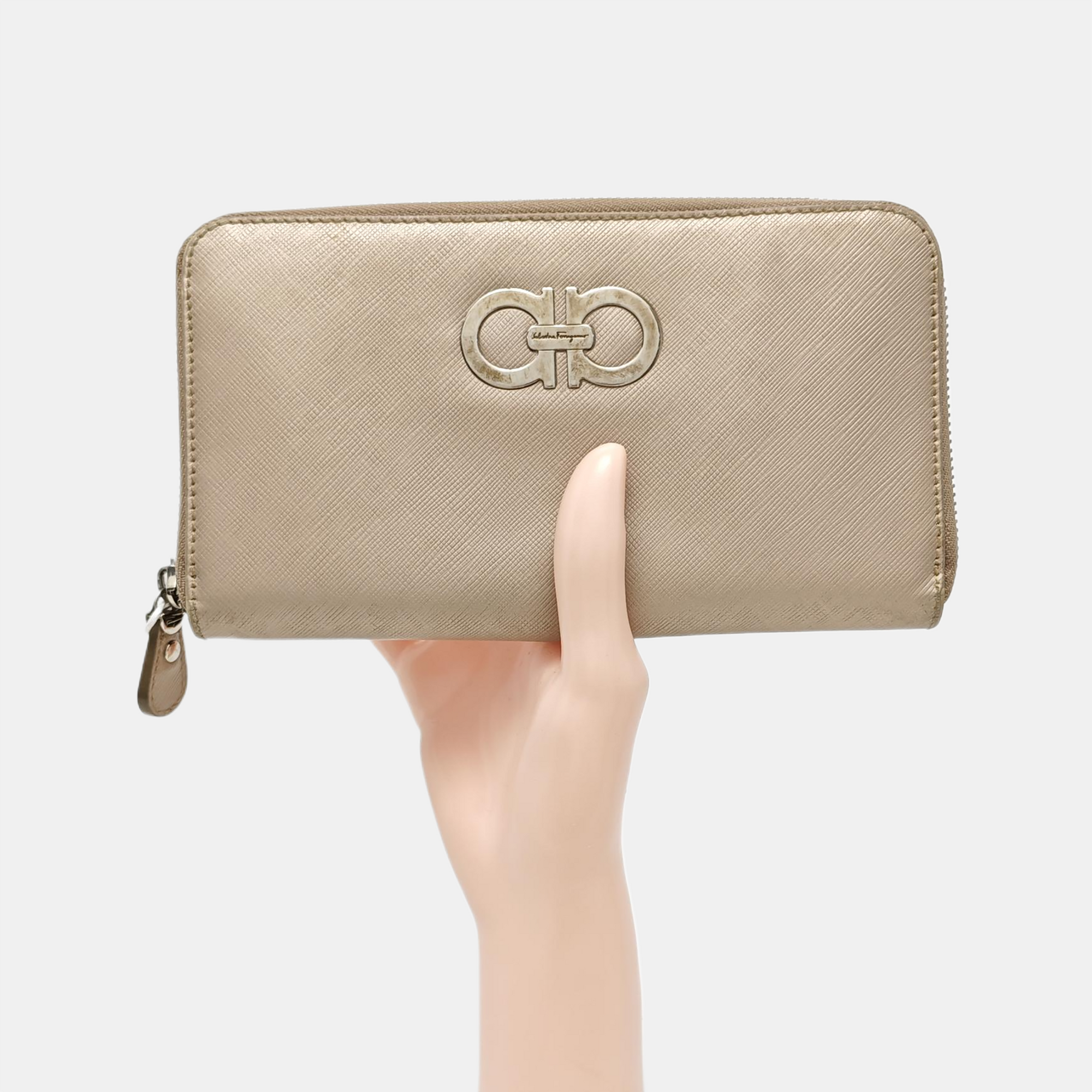 Authenticated pre-owned  Gancini Calfskin Beige Wallet - Wallet at Looply