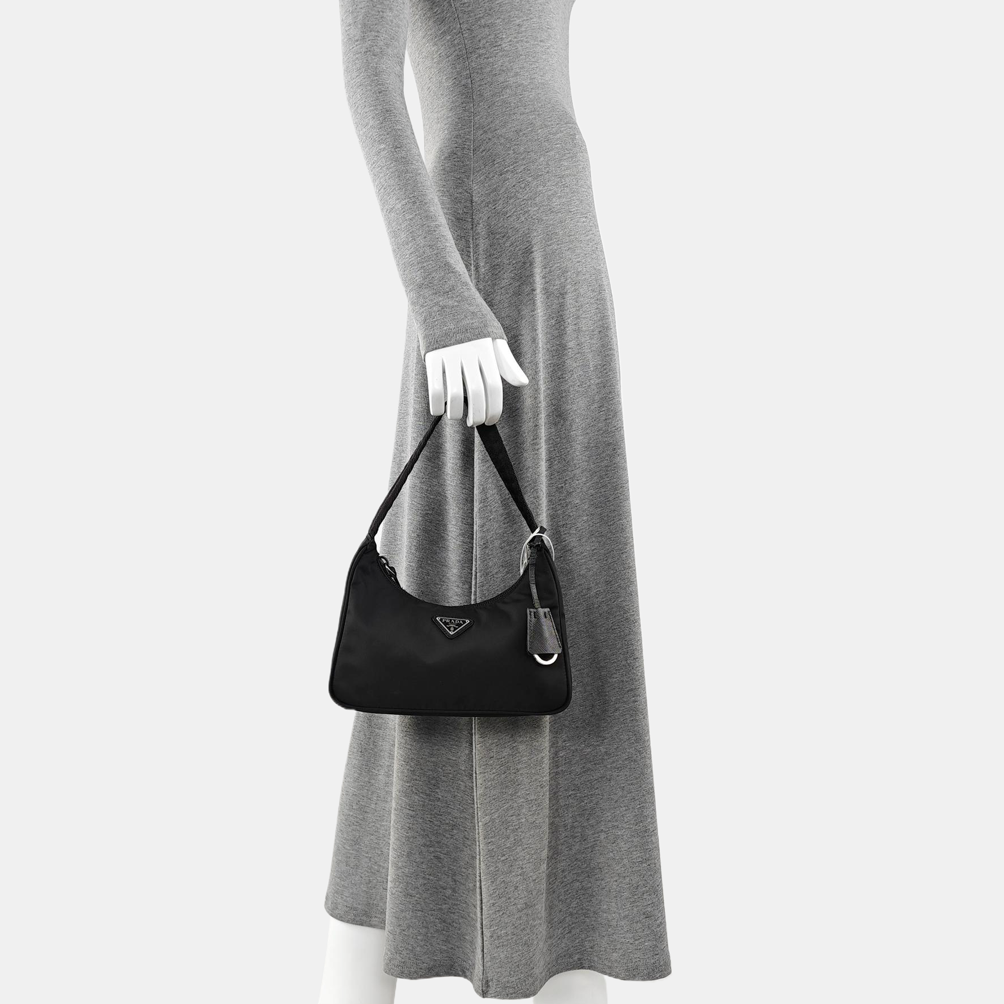 Re-Edition2000 Mini Nylon Black