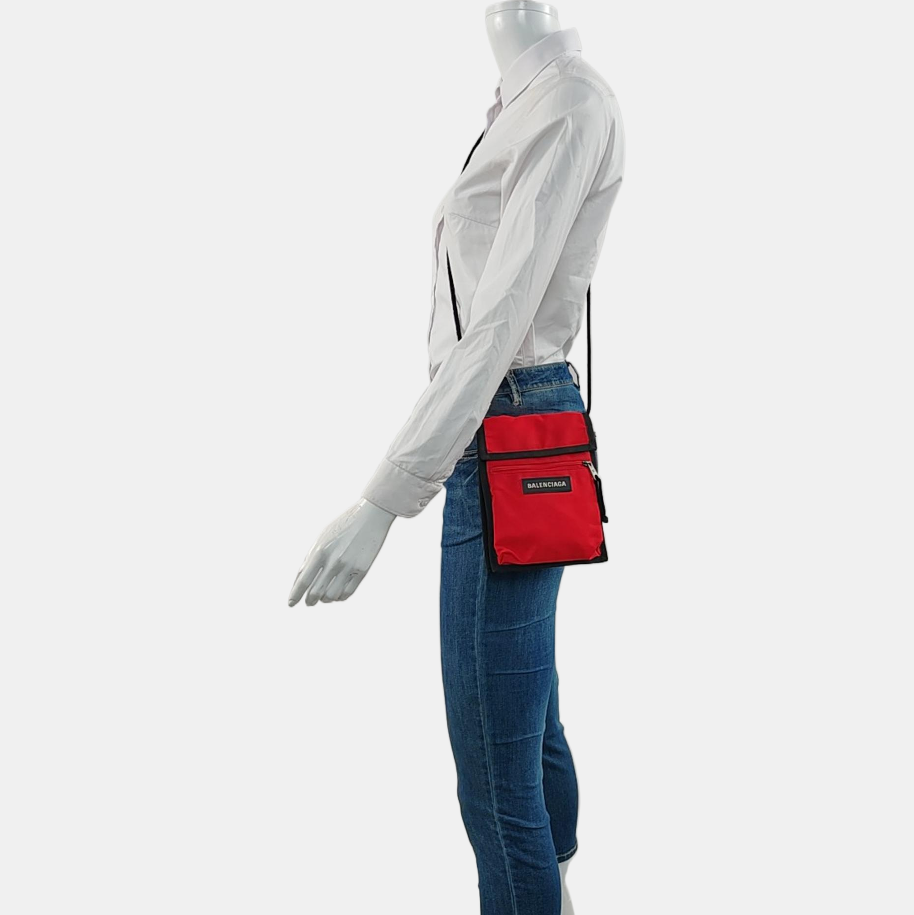 Authenticated pre-owned  Explorer Canvas Red - Crossbody Bag at Looply