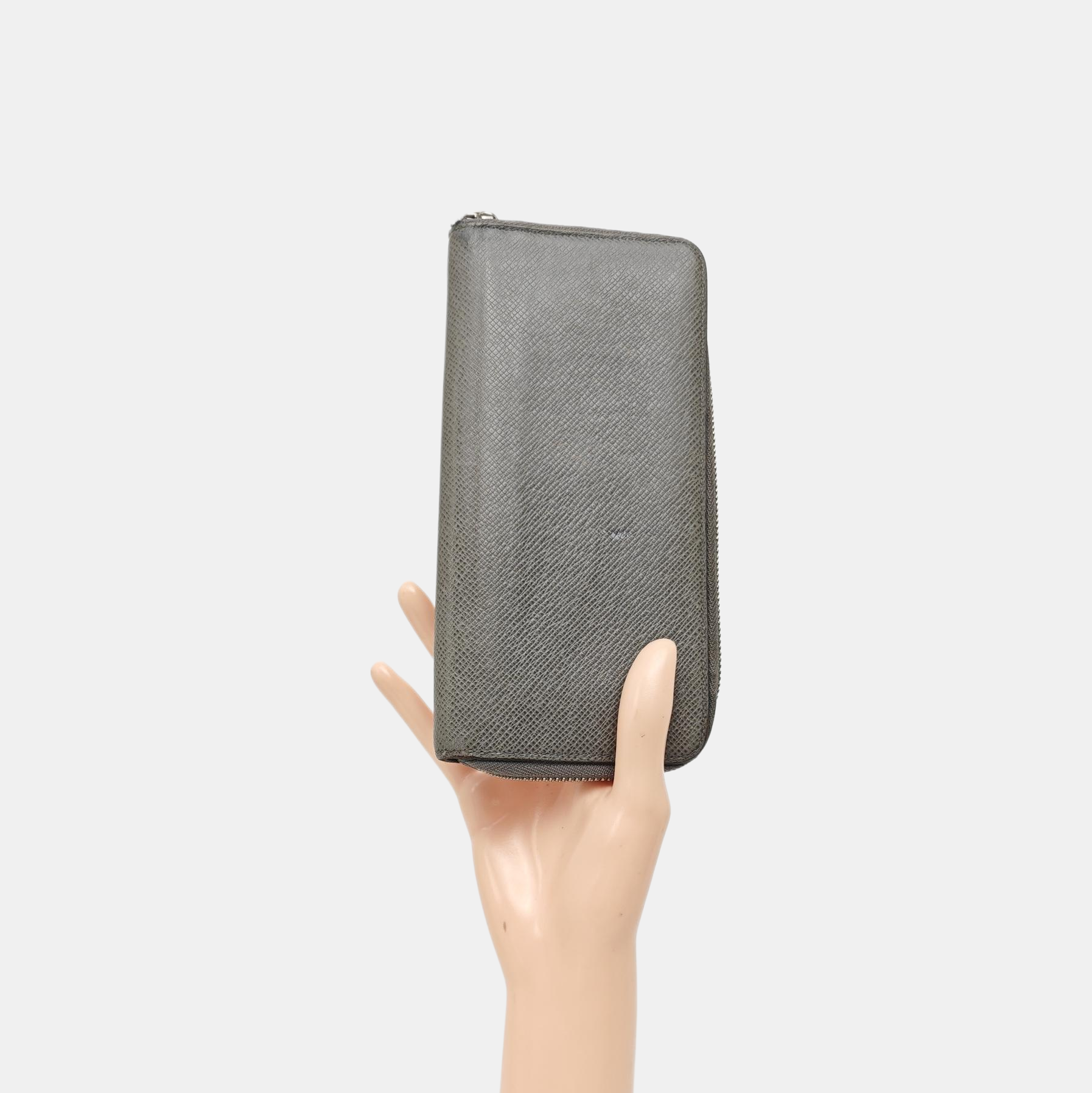 ZIPPY Calfskin Gray Wallet