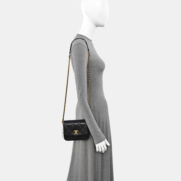 Quilted Lambskin Shoulder Bag Black