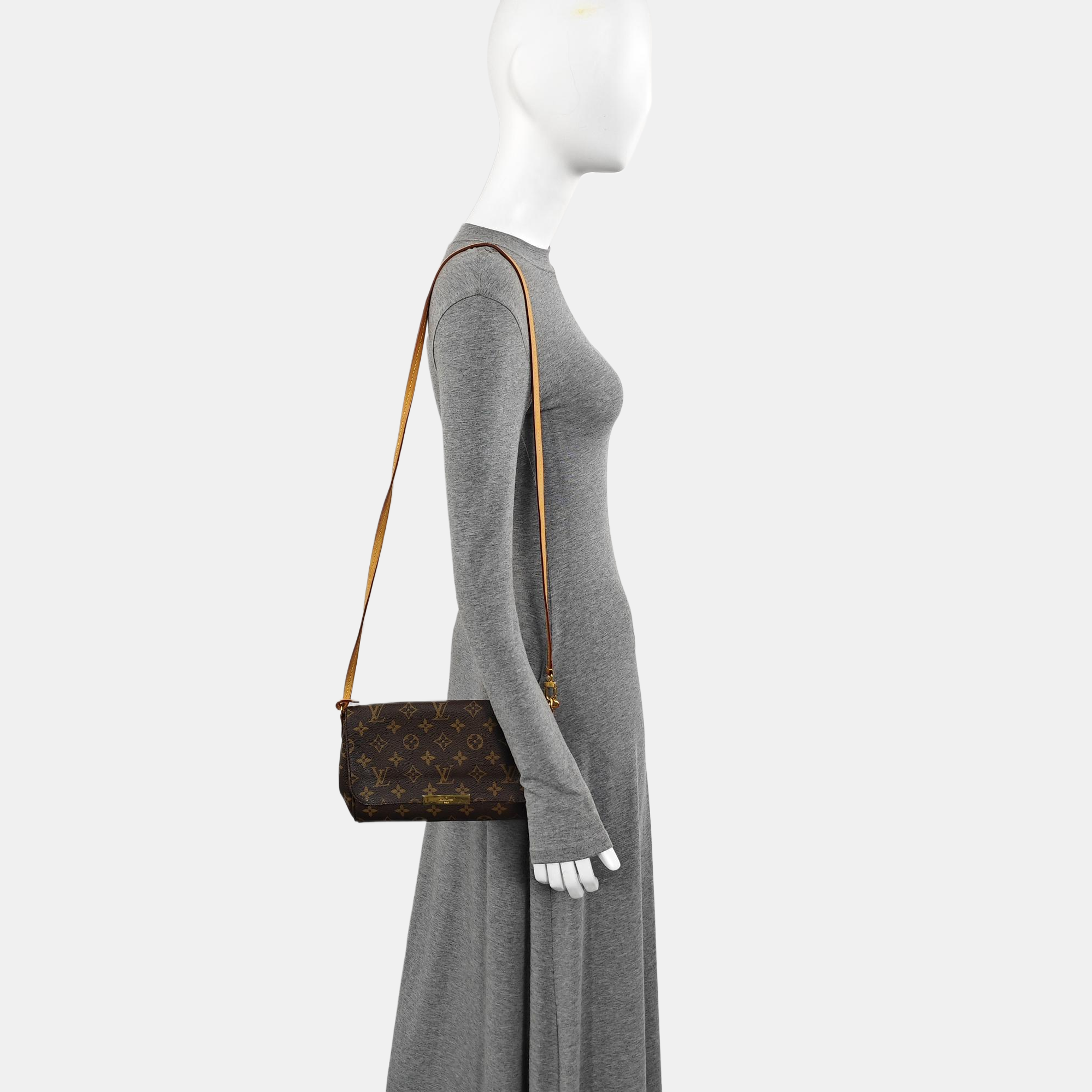 FAVORITE MM Monogram Coated Canvas Brown
