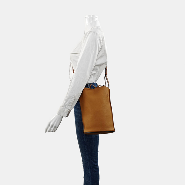 Authenticated pre-owned  Gate Calfskin Brown - Bucket Bag at Looply