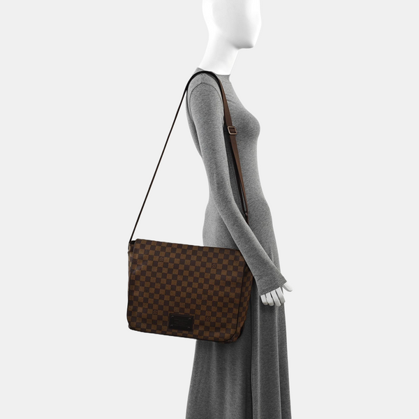 BROOKLYN MM Damier Ebene Coated Canvas Brown