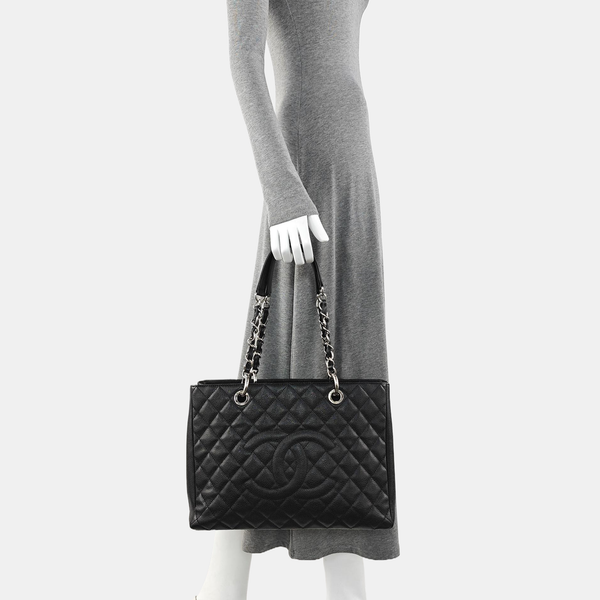 CHANEL GST Large Quilted Grained Calfskin Black