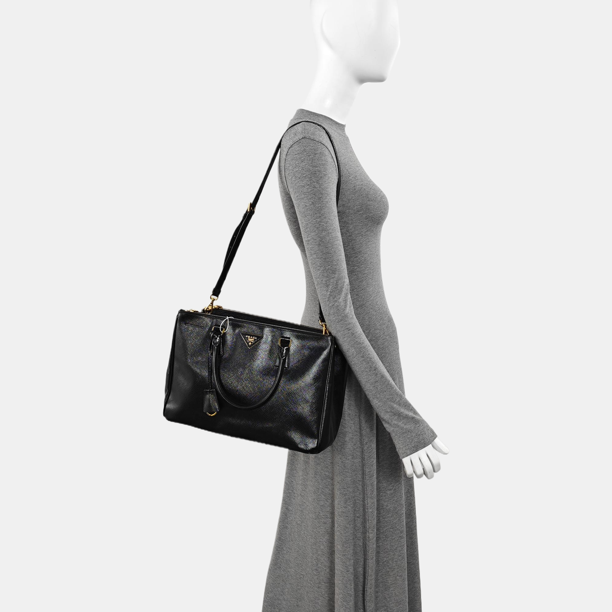 Galleria Medium Calfskin Black