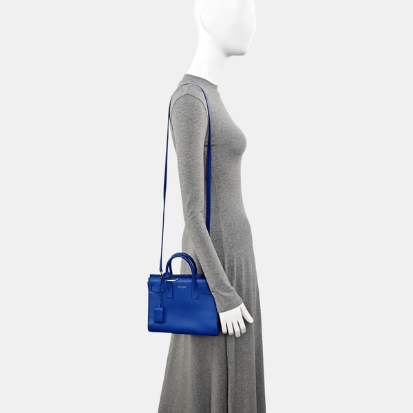 SAC DE JOUR Nano Calfskin Blue