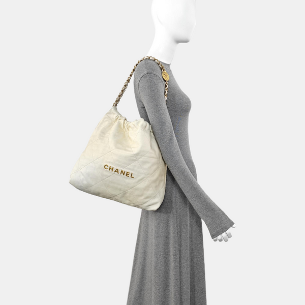 CHANEL 22 Medium Quilted Calfskin White