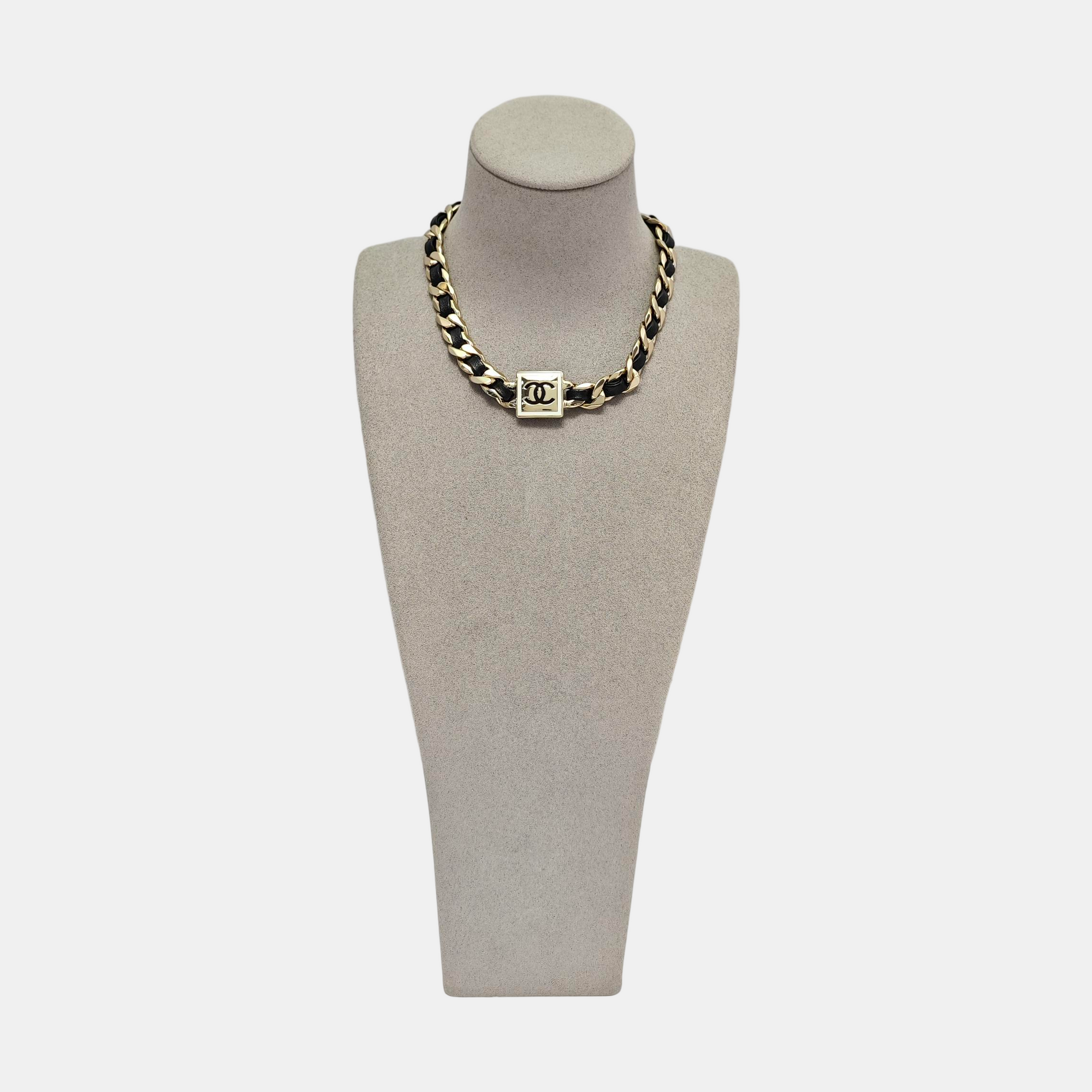 Metal Gold Necklace
