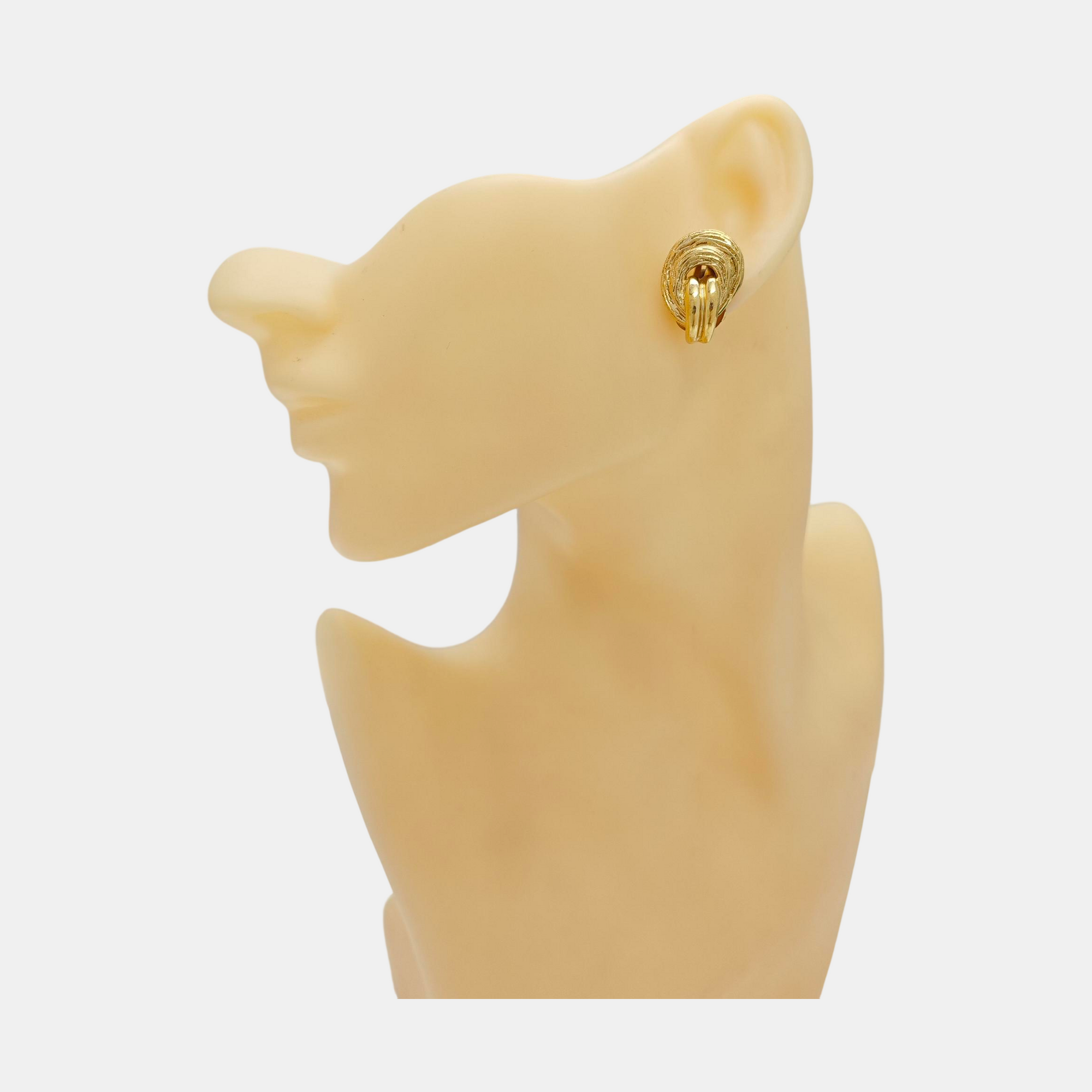 Twist Round Metal Gold Clip On Earrings