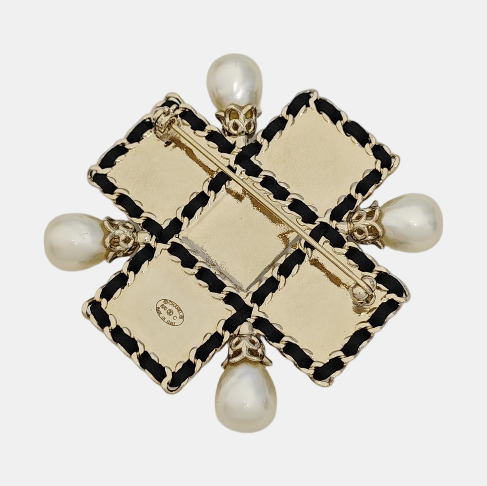 Metal Gold Brooch