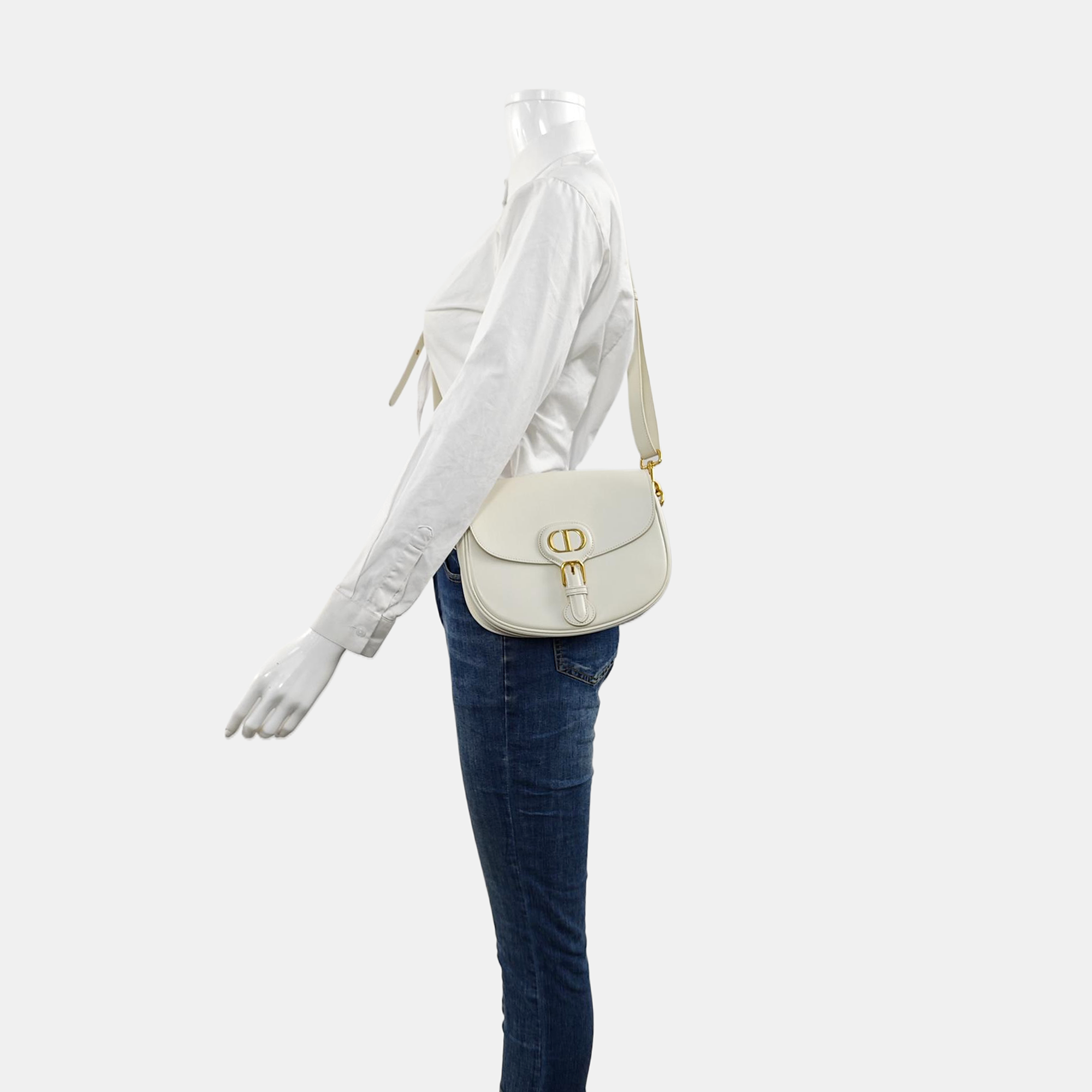 Authenticated pre-owned  Bobby Medium Calfskin White - Shoulder Bag at Looply