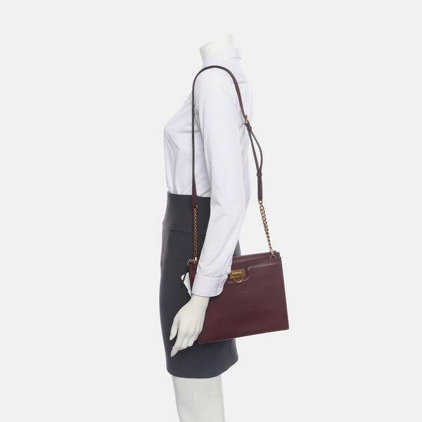 Authenticated pre-owned  Gancini Calfskin Burgundy - Shoulder Bag at Looply
