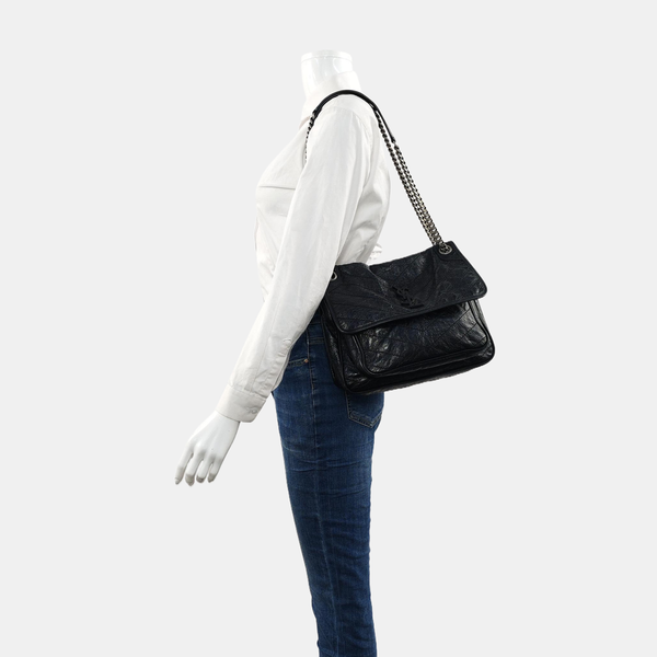 NIKI Medium Chevron Calfskin Black