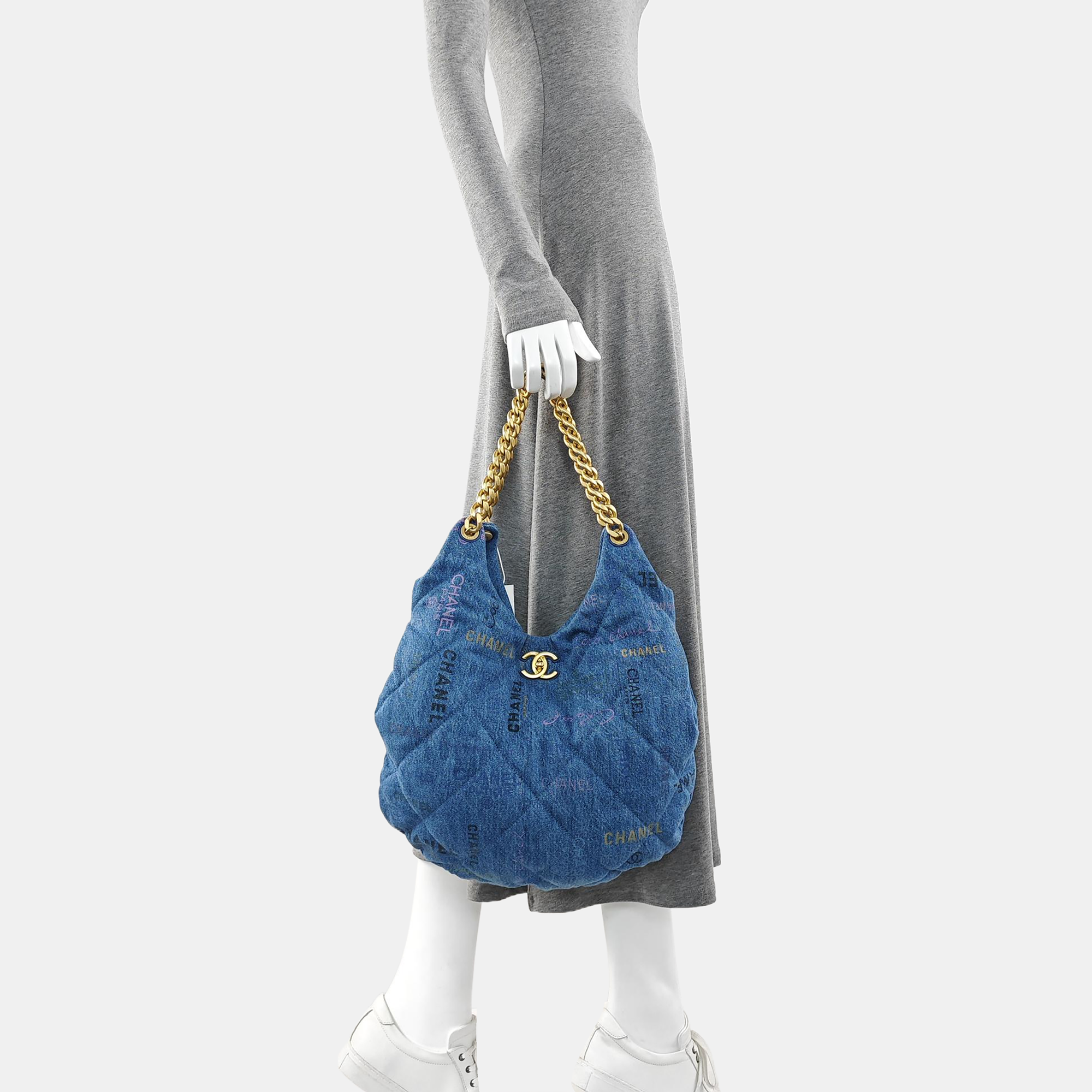 Tela acolchada azul