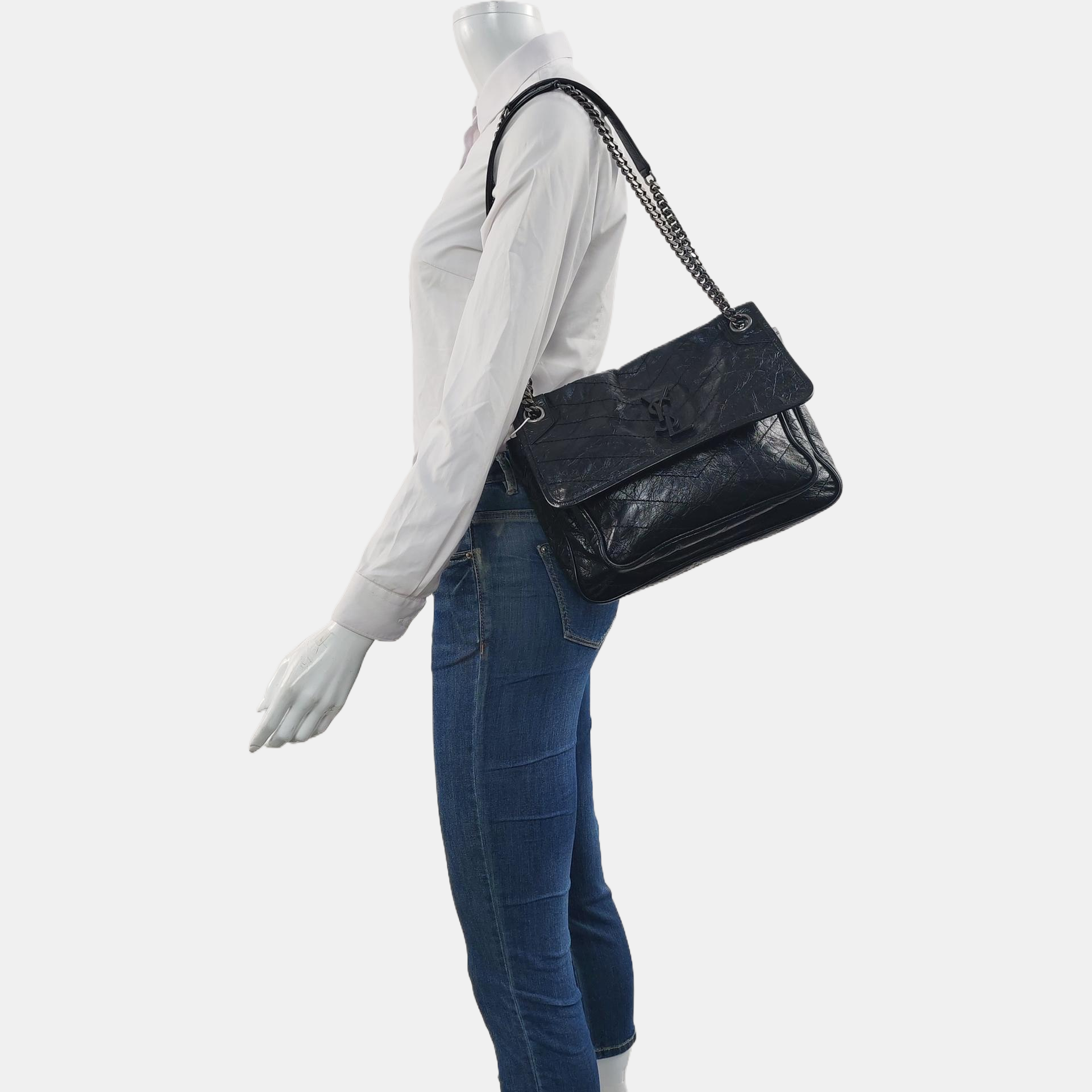 NIKI Medium Chevron Calfskin Black