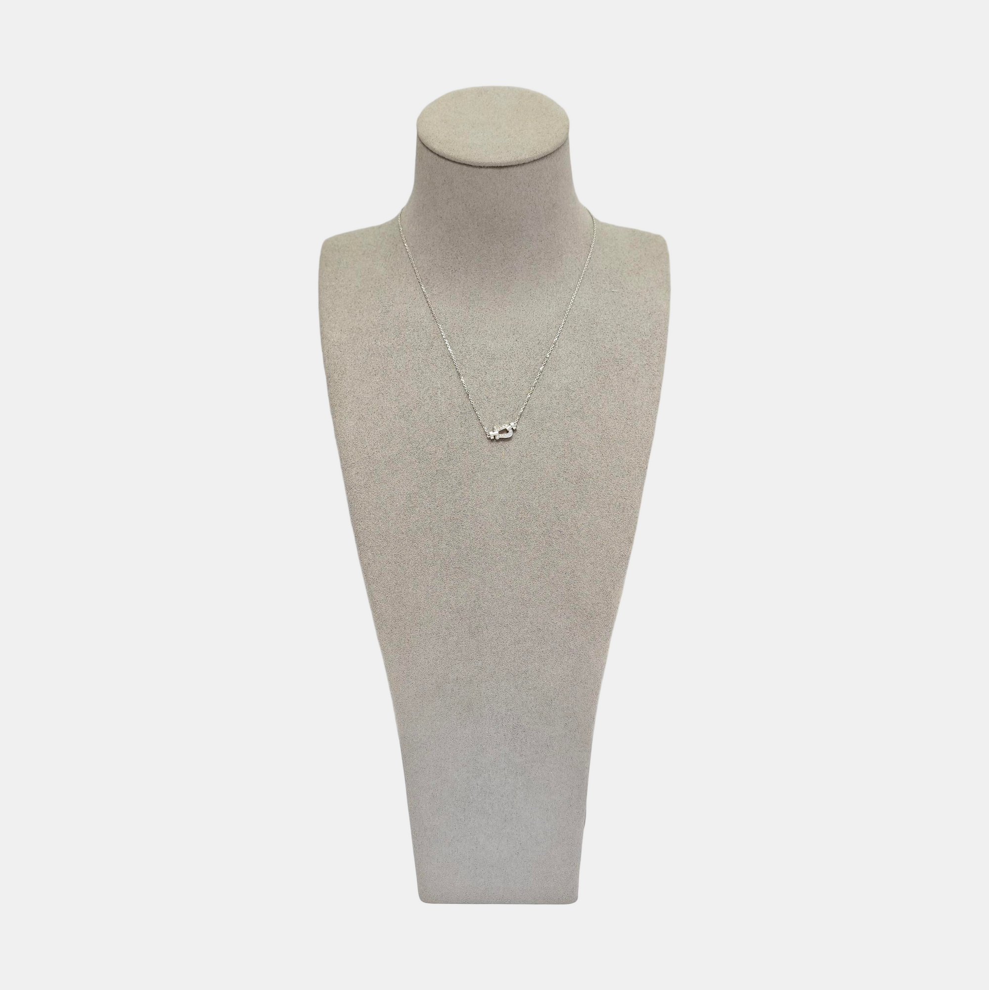Force 10 18k White Gold Silver Necklace