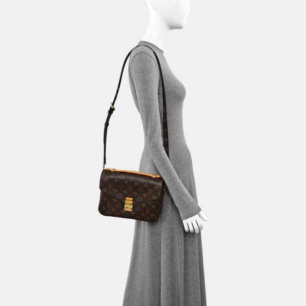 MÉTIS MM Monogram Coated Canvas Brown