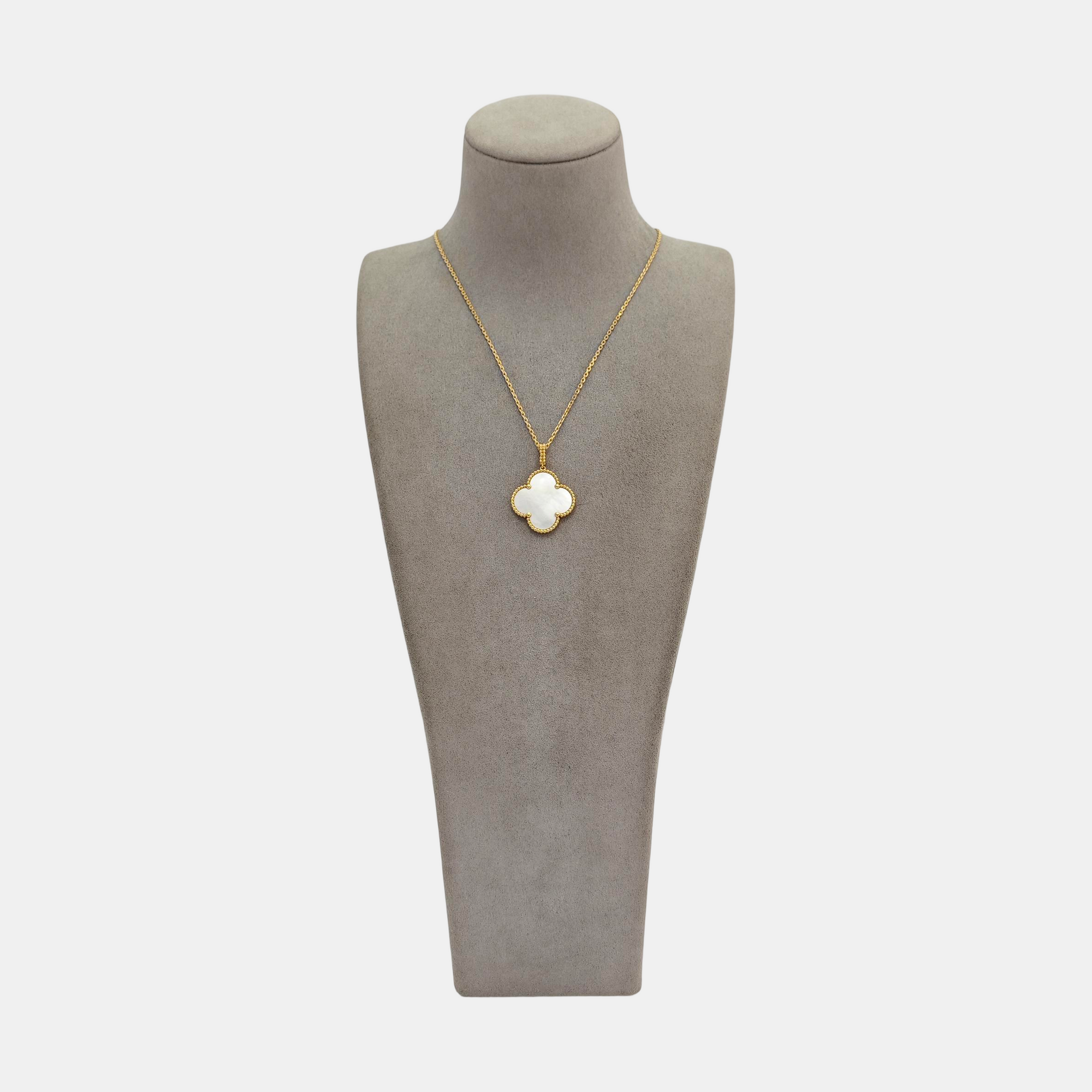 Magic Alhambra 18k Gold Necklace