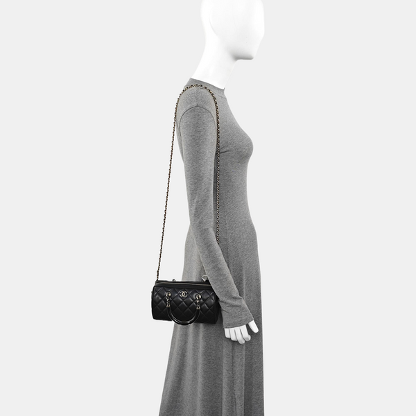 Quilted Lambskin Shoulder Bag Black