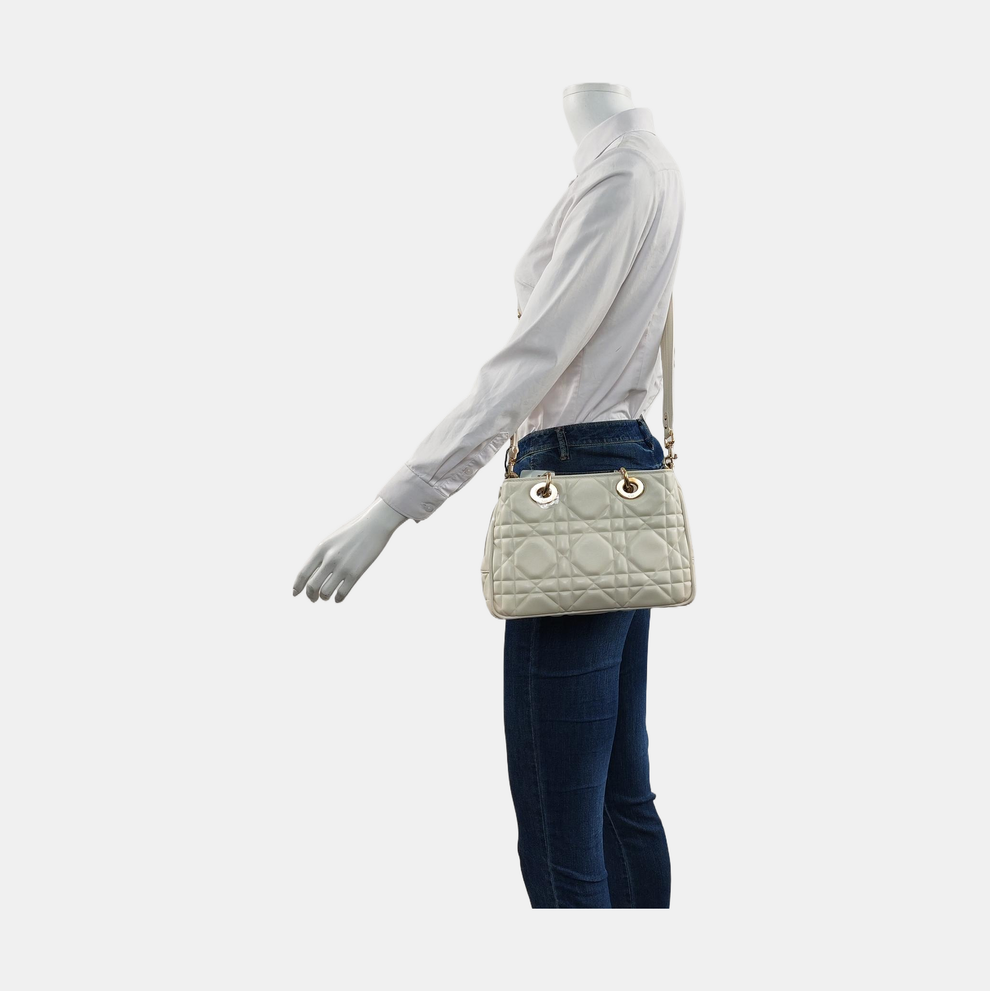 Lady 95.22 Small Cannage Calfskin White