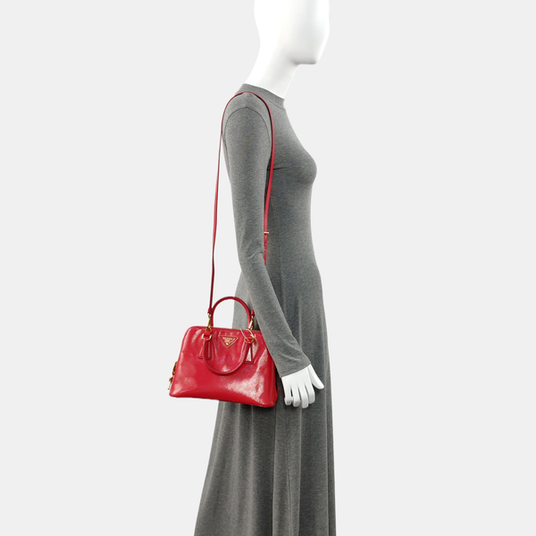 Authenticated pre-owned  Promenade Small Saffiano Calfskin Red - Shoulder Bag at Looply