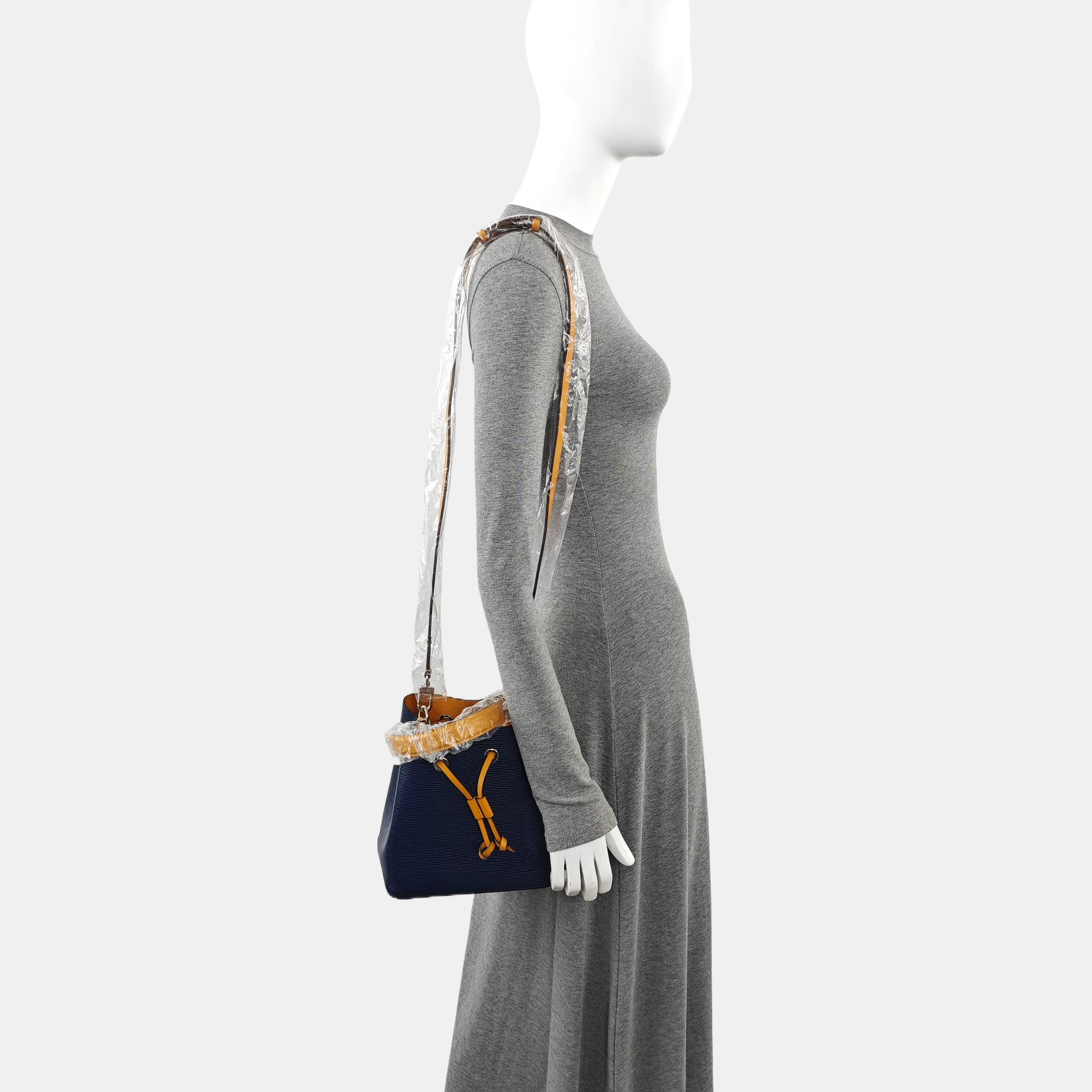 Authenticated pre-owned  NÉONOÉ BB Epi Blue - Bucket Bag at Looply