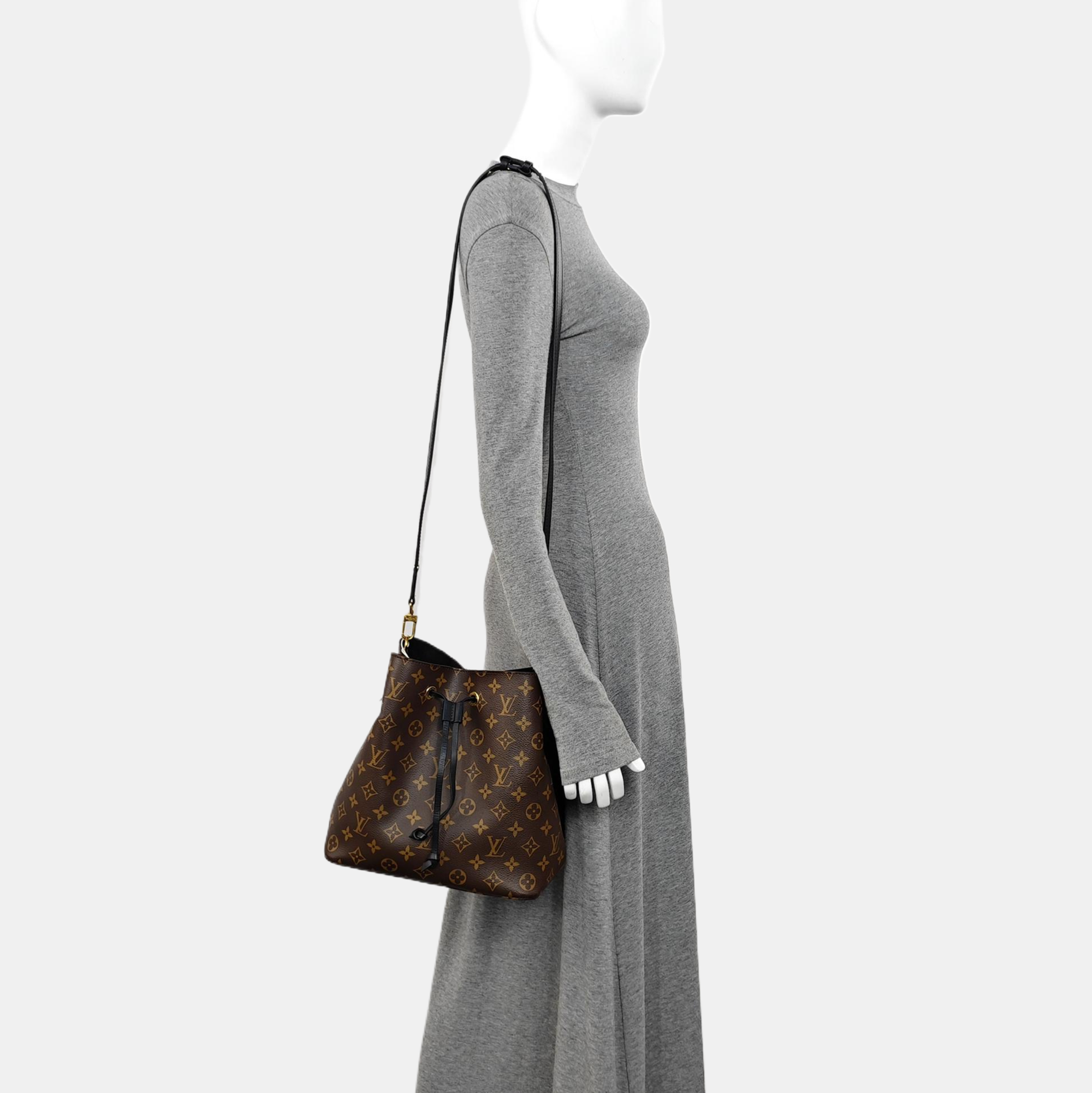 NÉONOÉ MM Monogram Coated Canvas Brown