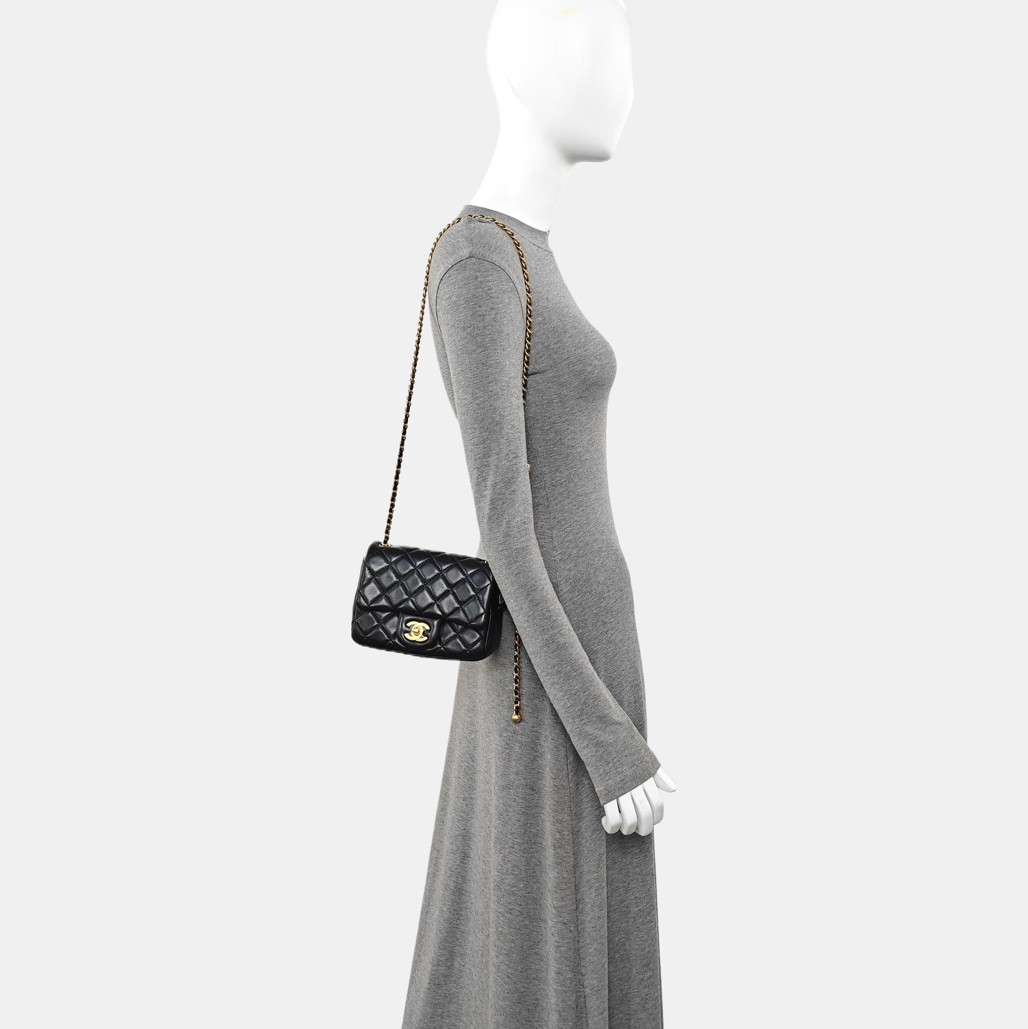 CLASSIC FLAP Mini Quilted Lambskin Black