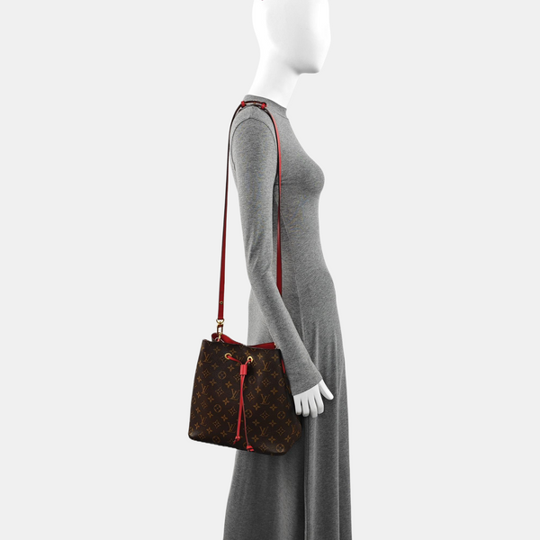 NÉONOÉ MM Monogram Coated Canvas Brown