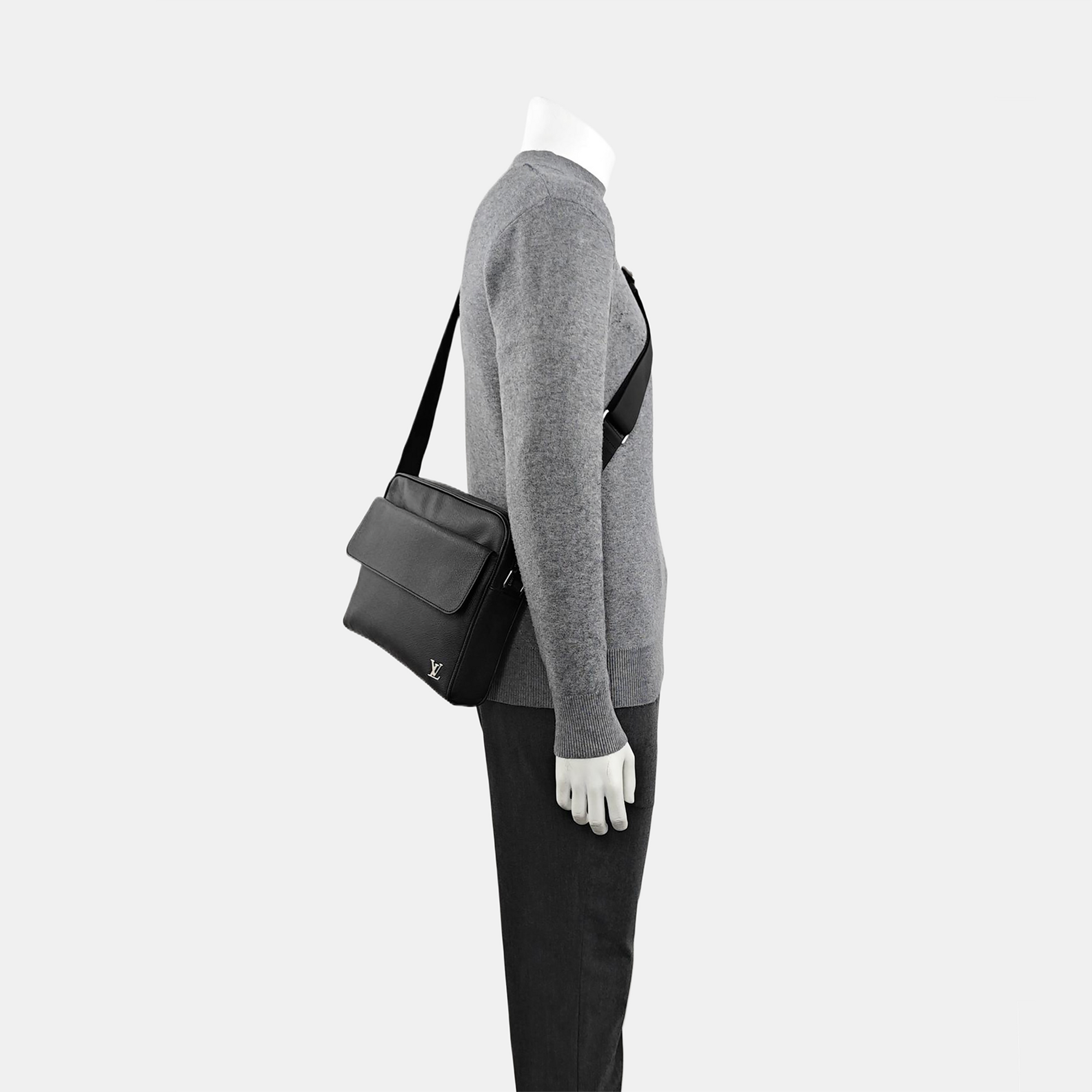 ALEX Calfskin Black